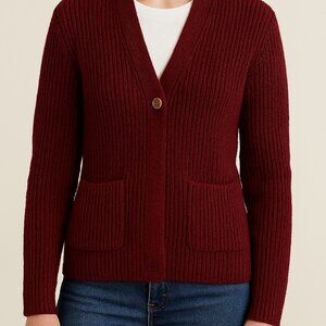 Vintage L.L. Bean 100% Shetland Wool  V‑Neck Button Cardigan Small–Hong Kong Era